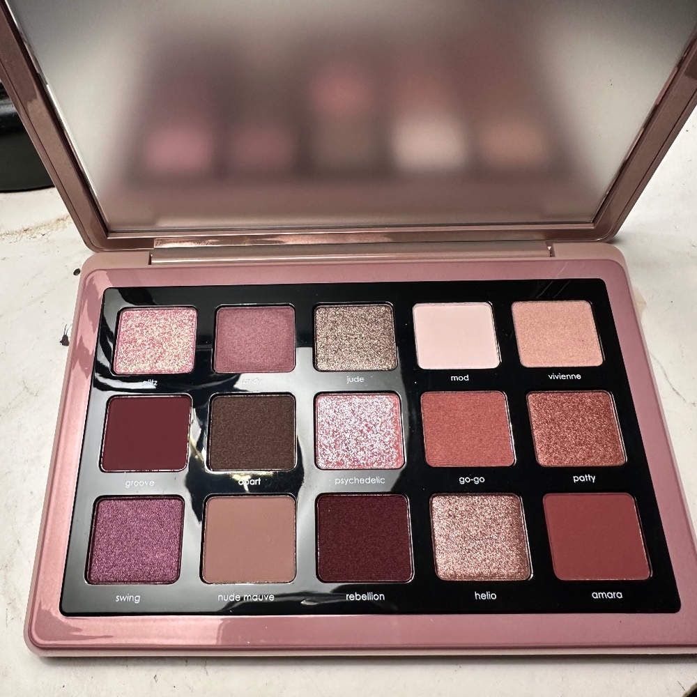 Natasha denona pallete Retro Palette